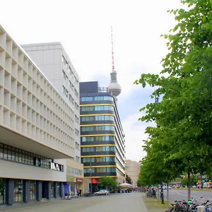 pangeapeople-hostel-hotel.find-berlin-hotels.com/